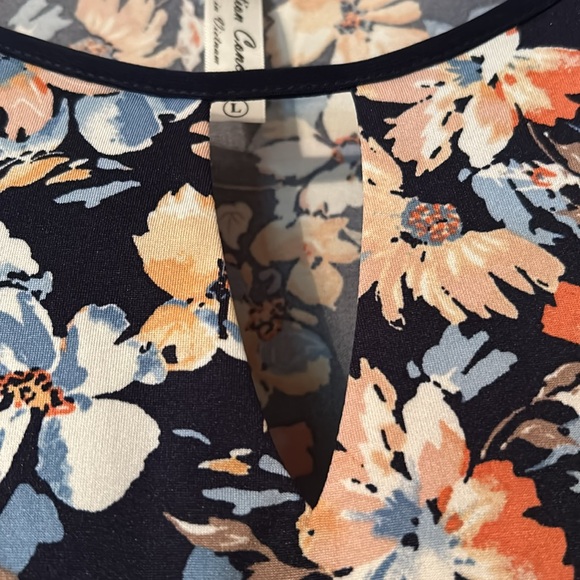Per Seption -Large Floral -Navy w/Peach, Tan, & Blue Flowers - Long Bell Sleeves - Picture 3 of 8